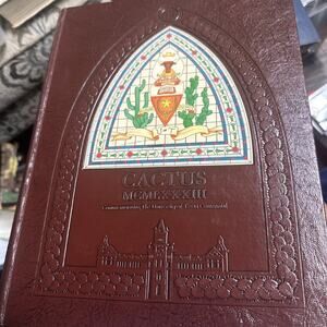 1983 UT University of Texas " Cactus " College Yearbook ~ Roger Clemens ~ Champs